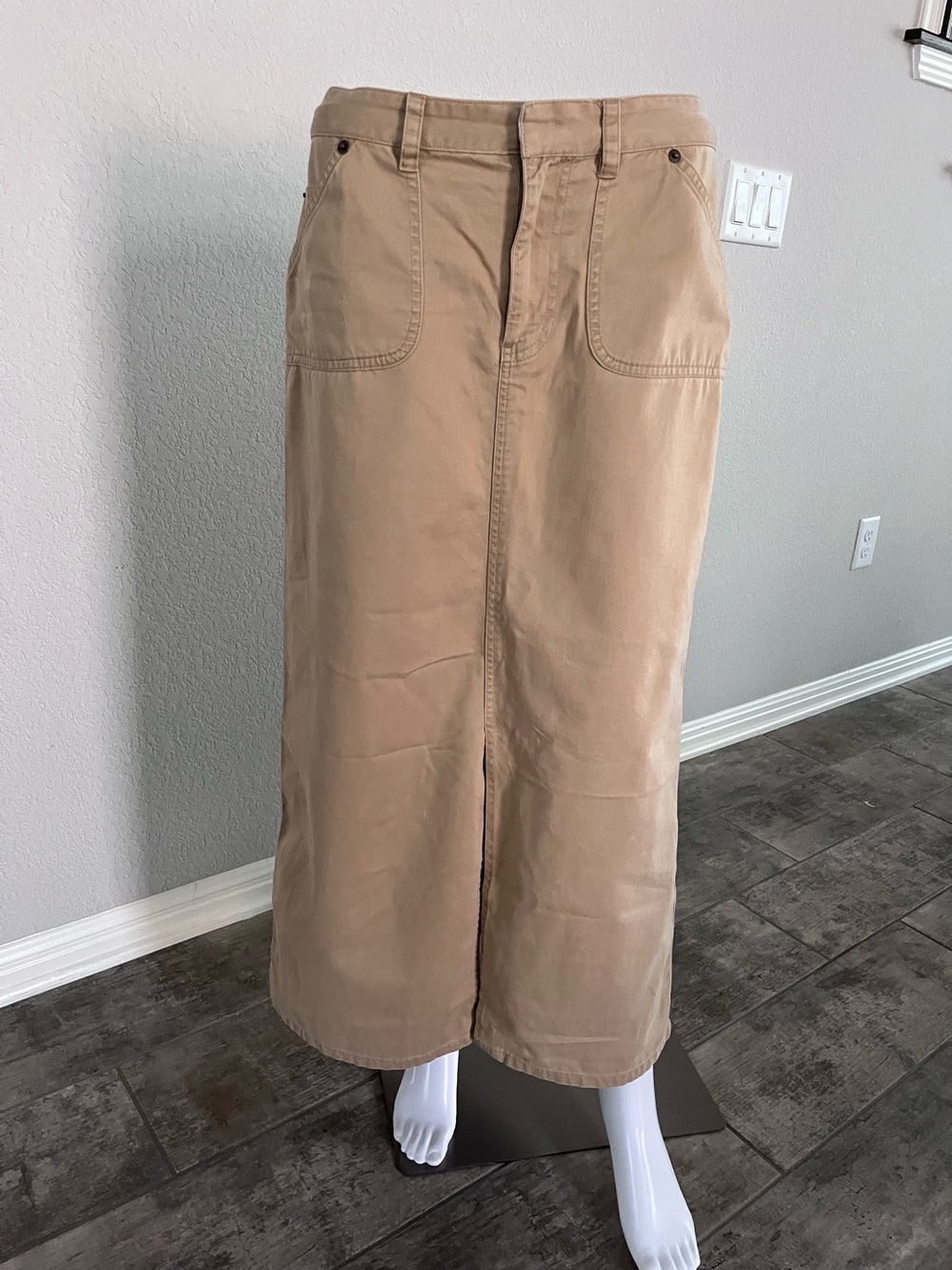 Old Navy Beige Cotton Skirt with Front Slit